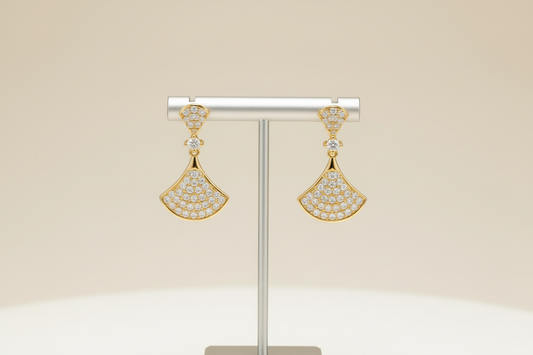 Diamond fan-shaped drop earrings in gold - professional studio