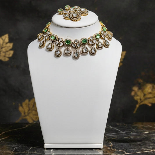 Lobata Necklace Set