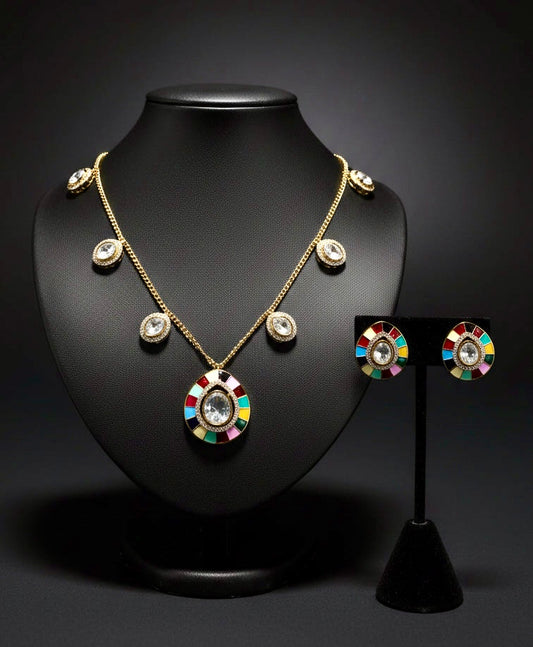 Zinnia Medallion Necklace Set