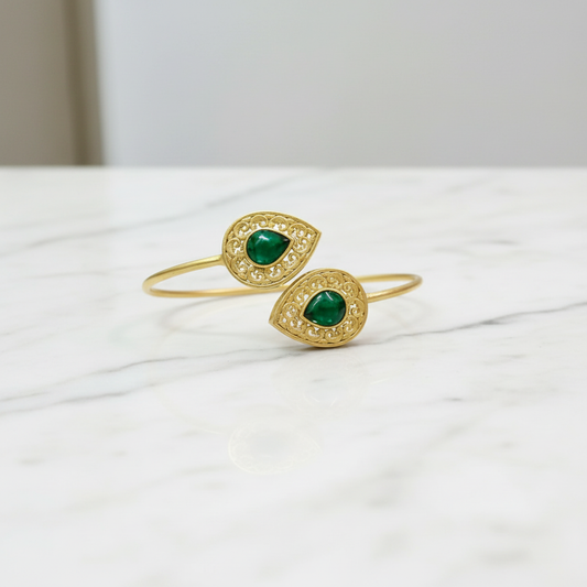Emerald Gold Cuff Bracelet Professional Setting