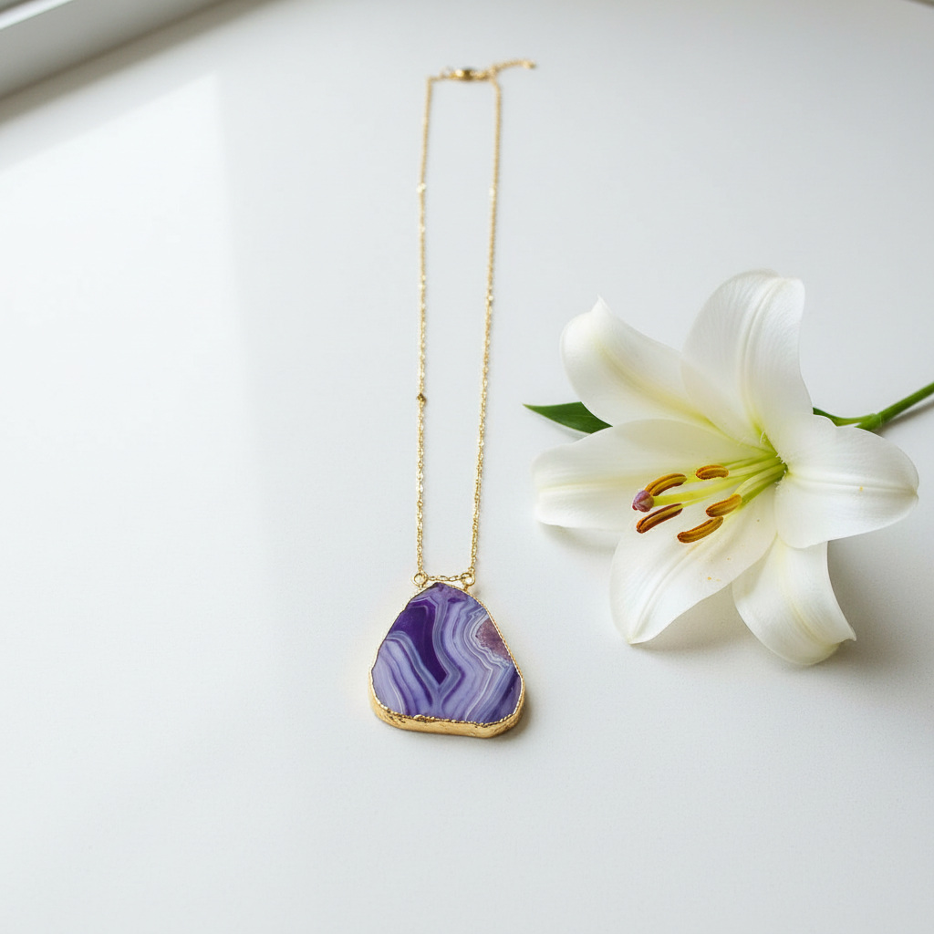 Purple agate with lily
